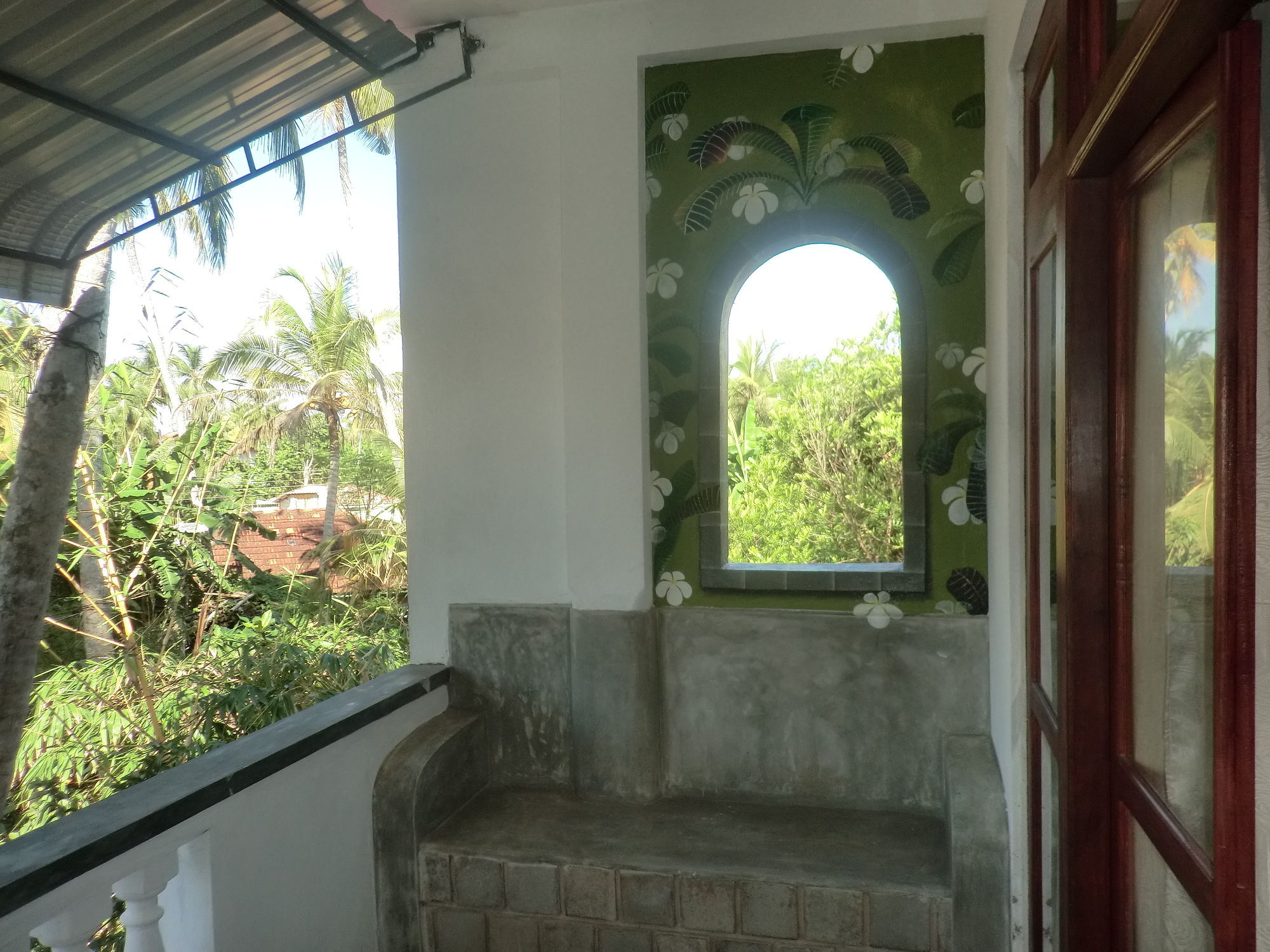 Peacock Wings Guest Hotel Mirissa Ngoại thất bức ảnh